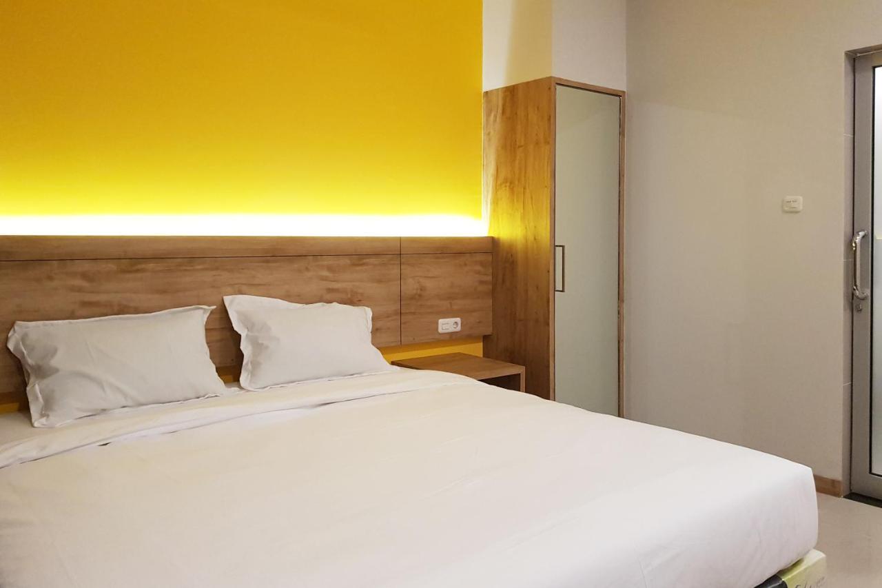 Oyo 90015 Platinum Guest House Μεντάν Εξωτερικό φωτογραφία