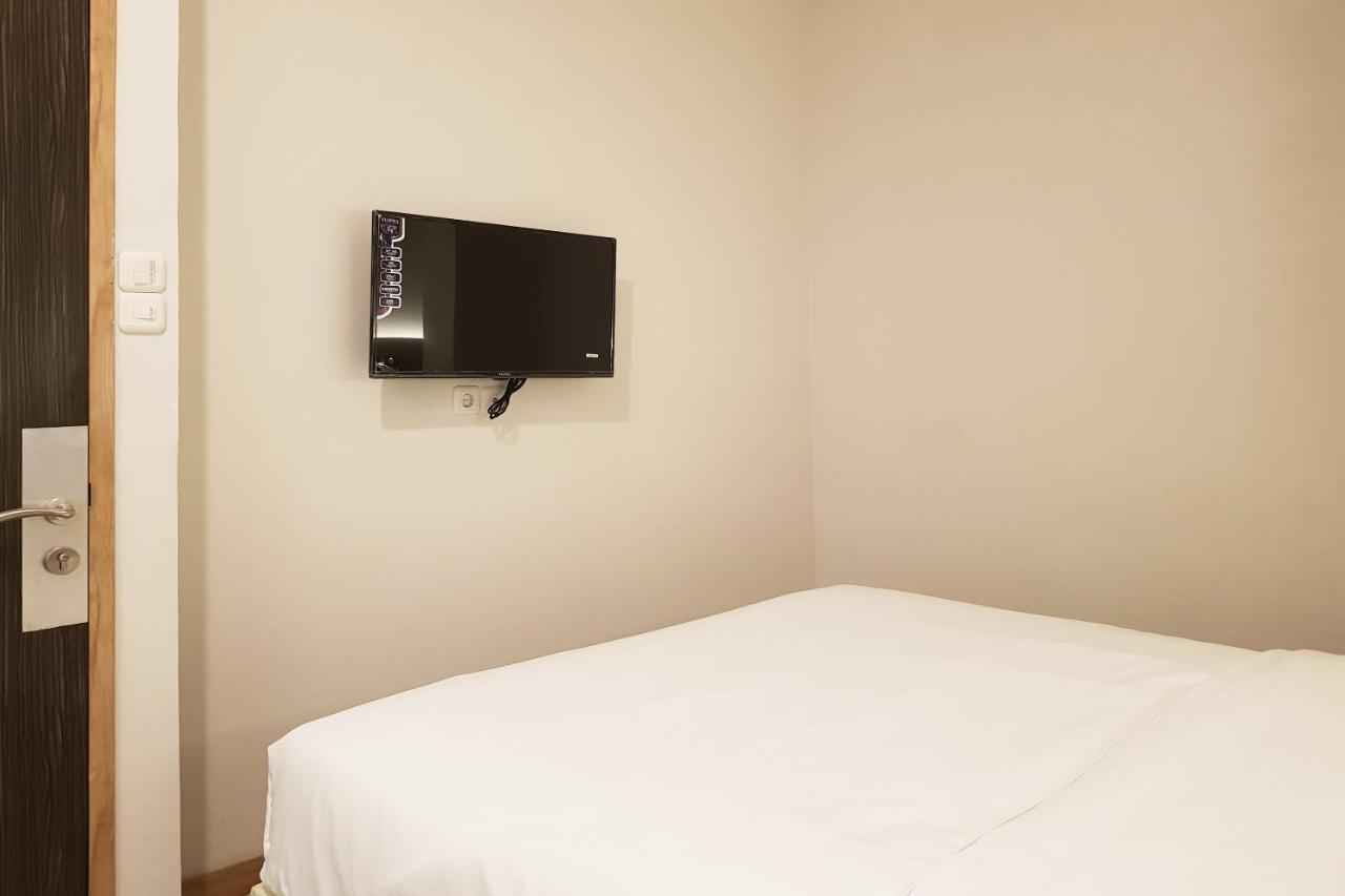 Oyo 90015 Platinum Guest House Μεντάν Εξωτερικό φωτογραφία