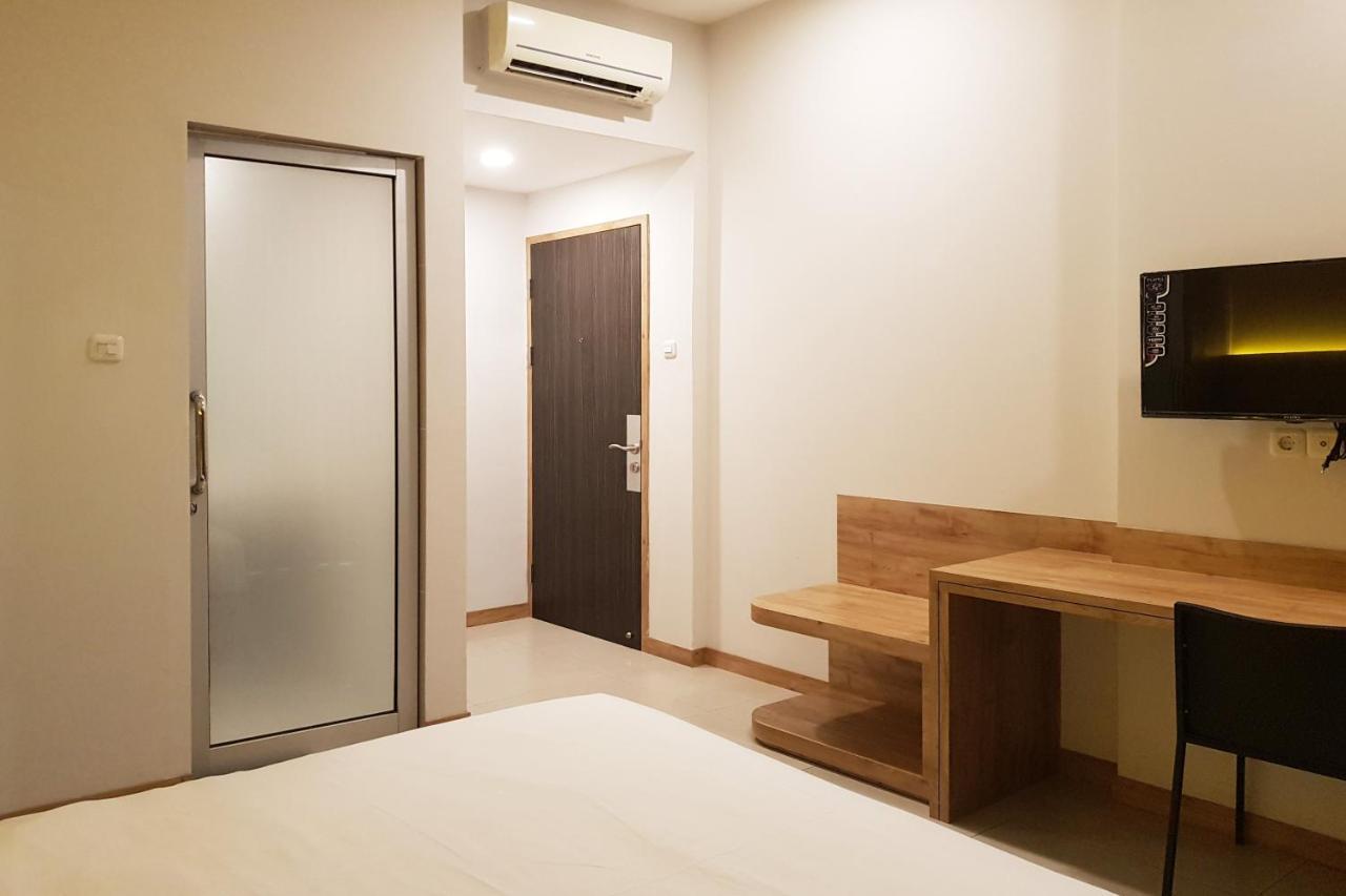 Oyo 90015 Platinum Guest House Μεντάν Εξωτερικό φωτογραφία