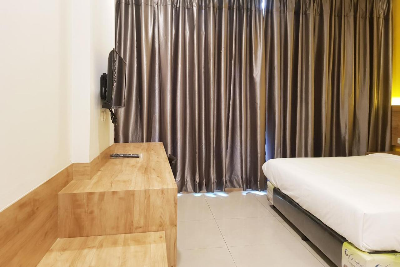 Oyo 90015 Platinum Guest House Μεντάν Εξωτερικό φωτογραφία